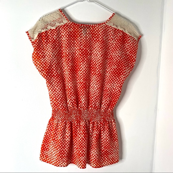 AQUA Red Beige Teardrop Crochet Shoulder Top - Picture 9 of 10